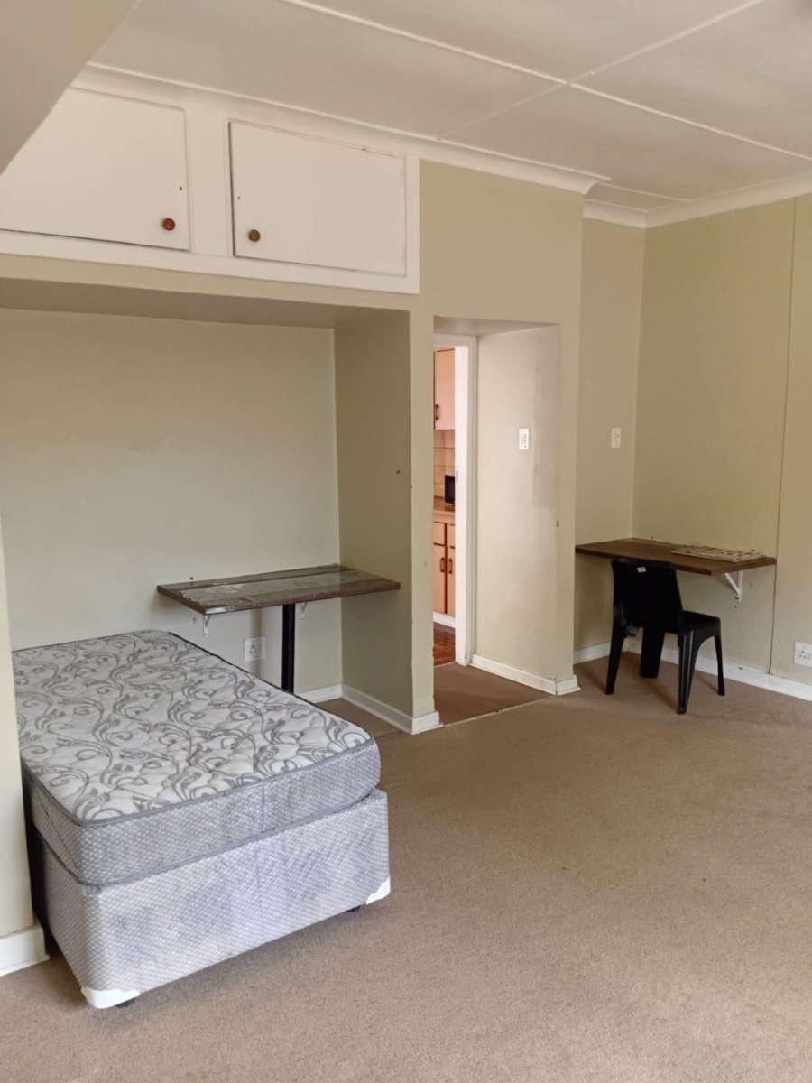 6 Bedroom Property for Sale in Park West Free State